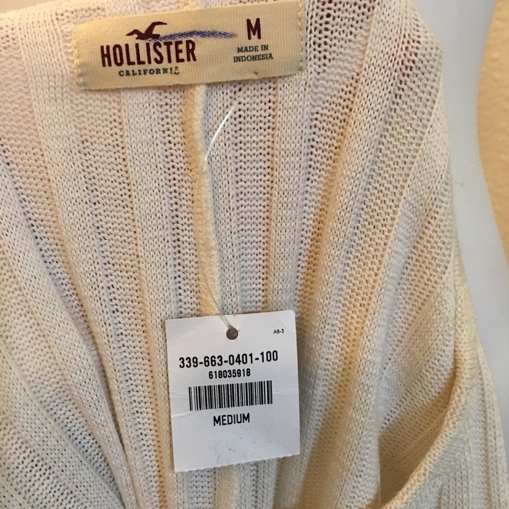Hollister Cold Shoulder Ribbed Top - Picture 4 of 5